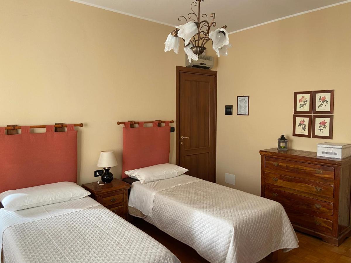 La Via Del Sole Bed and Breakfast Susa Eksteriør billede