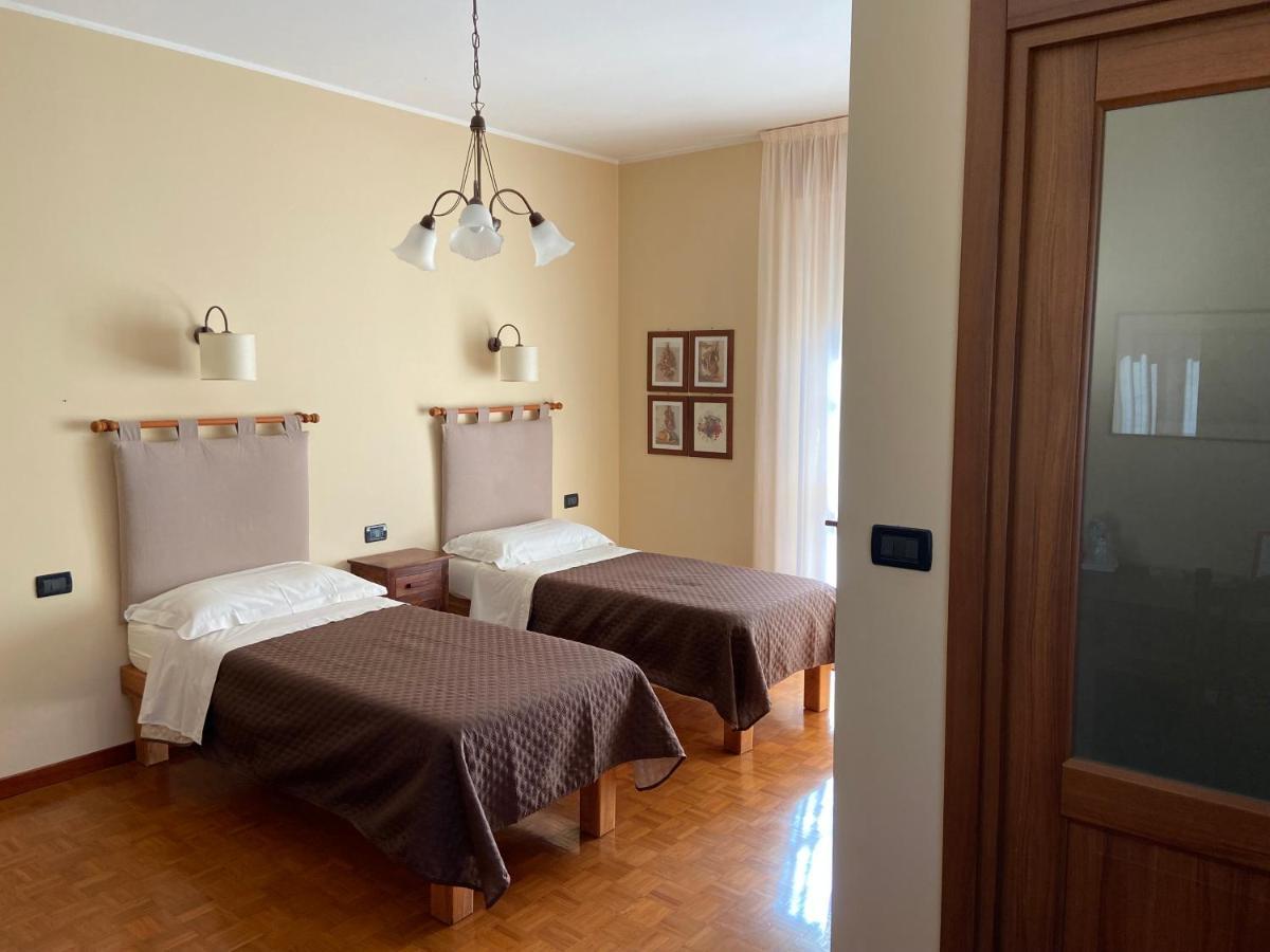 La Via Del Sole Bed and Breakfast Susa Eksteriør billede