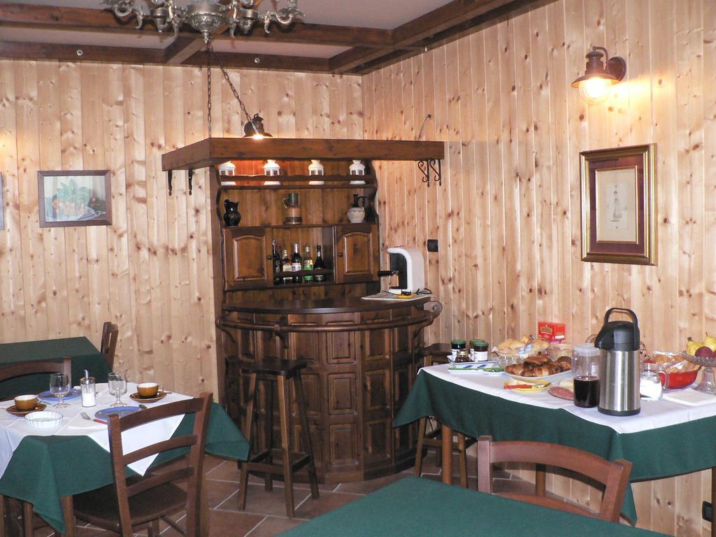 La Via Del Sole Bed and Breakfast Susa Eksteriør billede